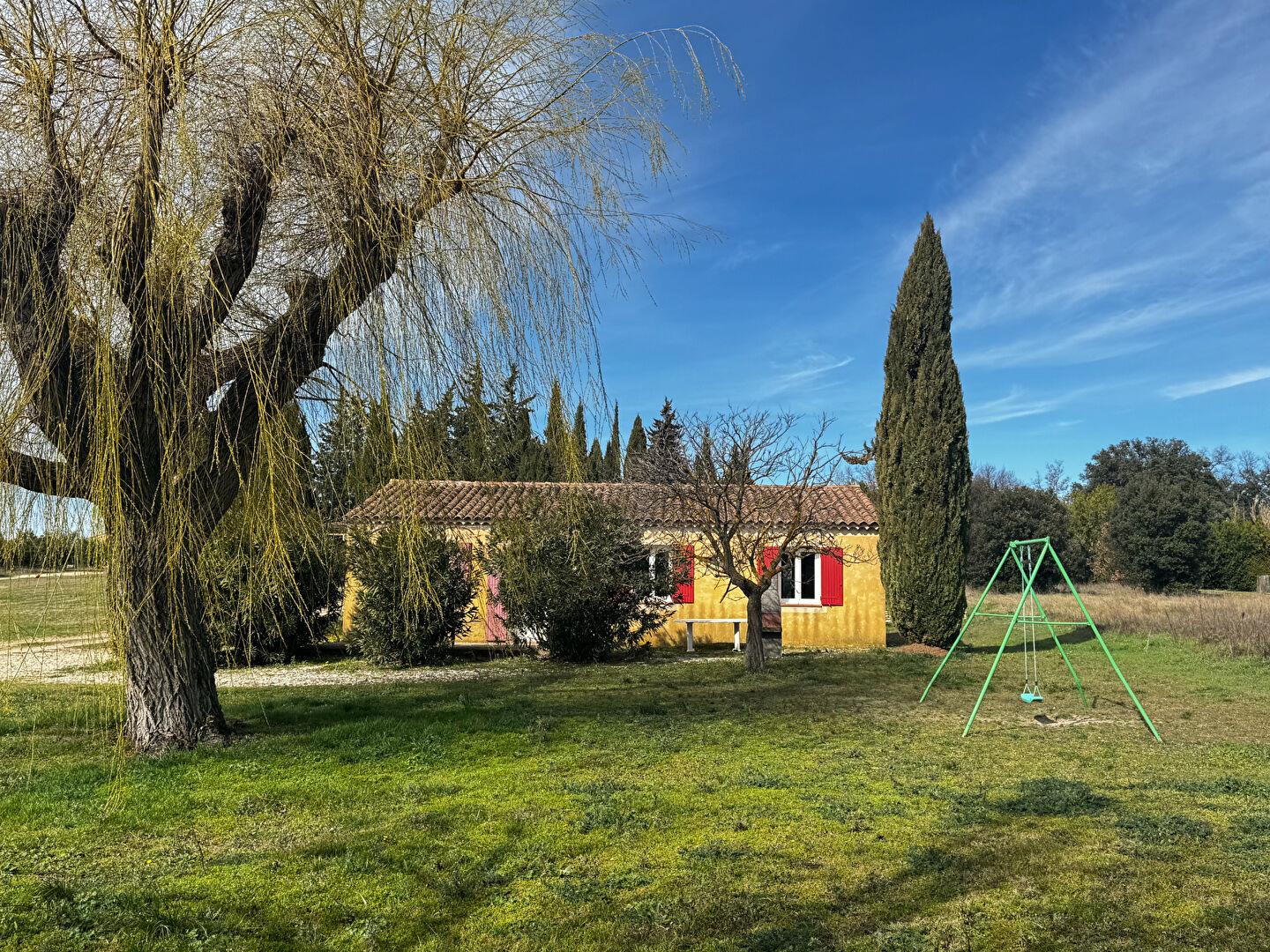 Bedoin single-storey house with Mont Ventoux view, possibility of extension