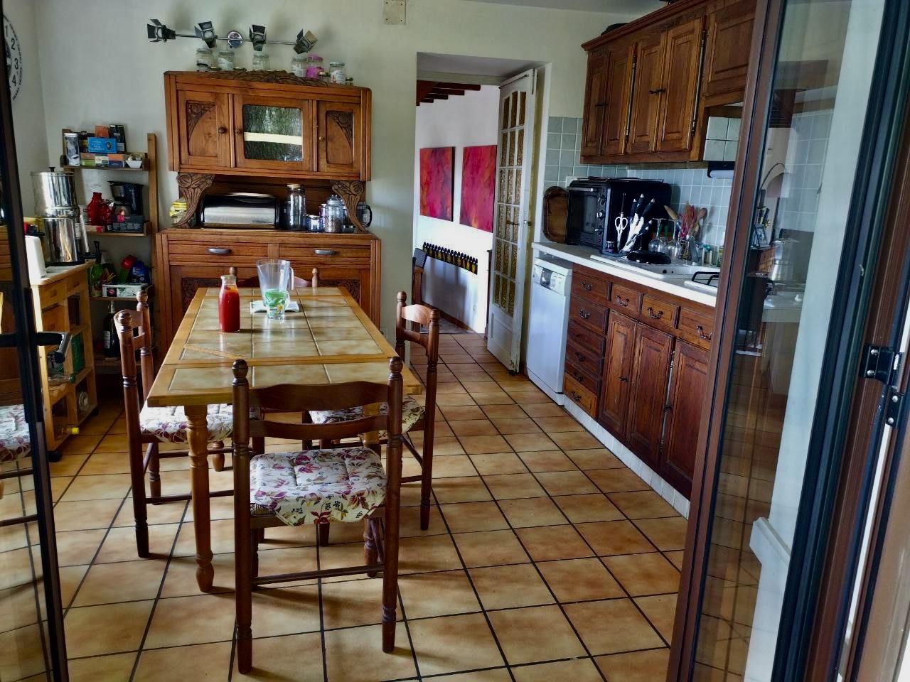 Omiljena kuća u jednom od najljepših sela u Francuskoj, sa svojim spektakularnim pogledom i prekras