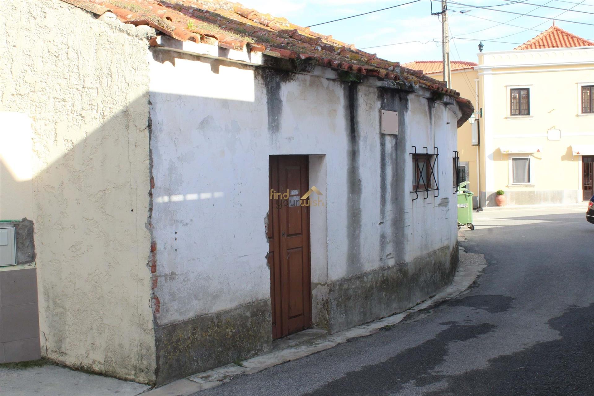 5 bedroom villa with annexes for recovery