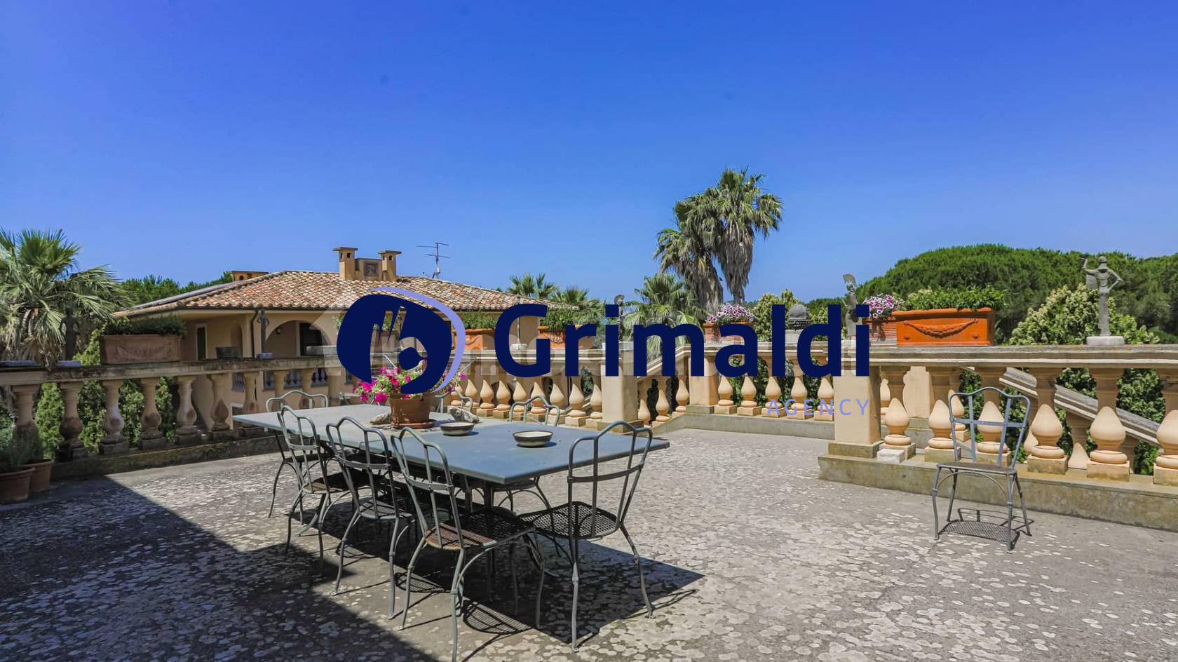 Splendid Historic Villa in Tarquinia