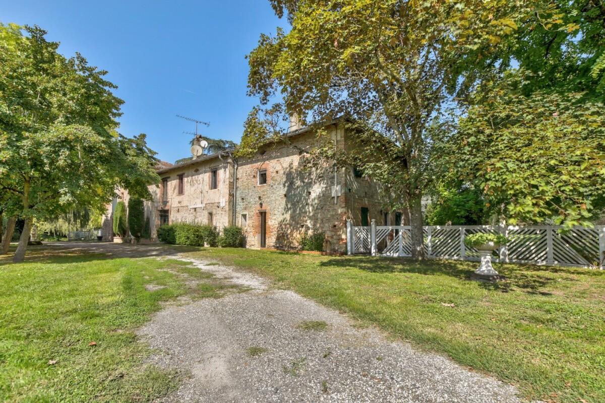 Property - Lavaur - 1500m²