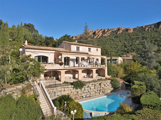 Sea View family villa with swimming pool and outbuildings