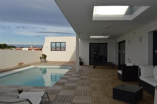 Superbe villa sur toit de 227 m² + 550 m² terrasses avec pis