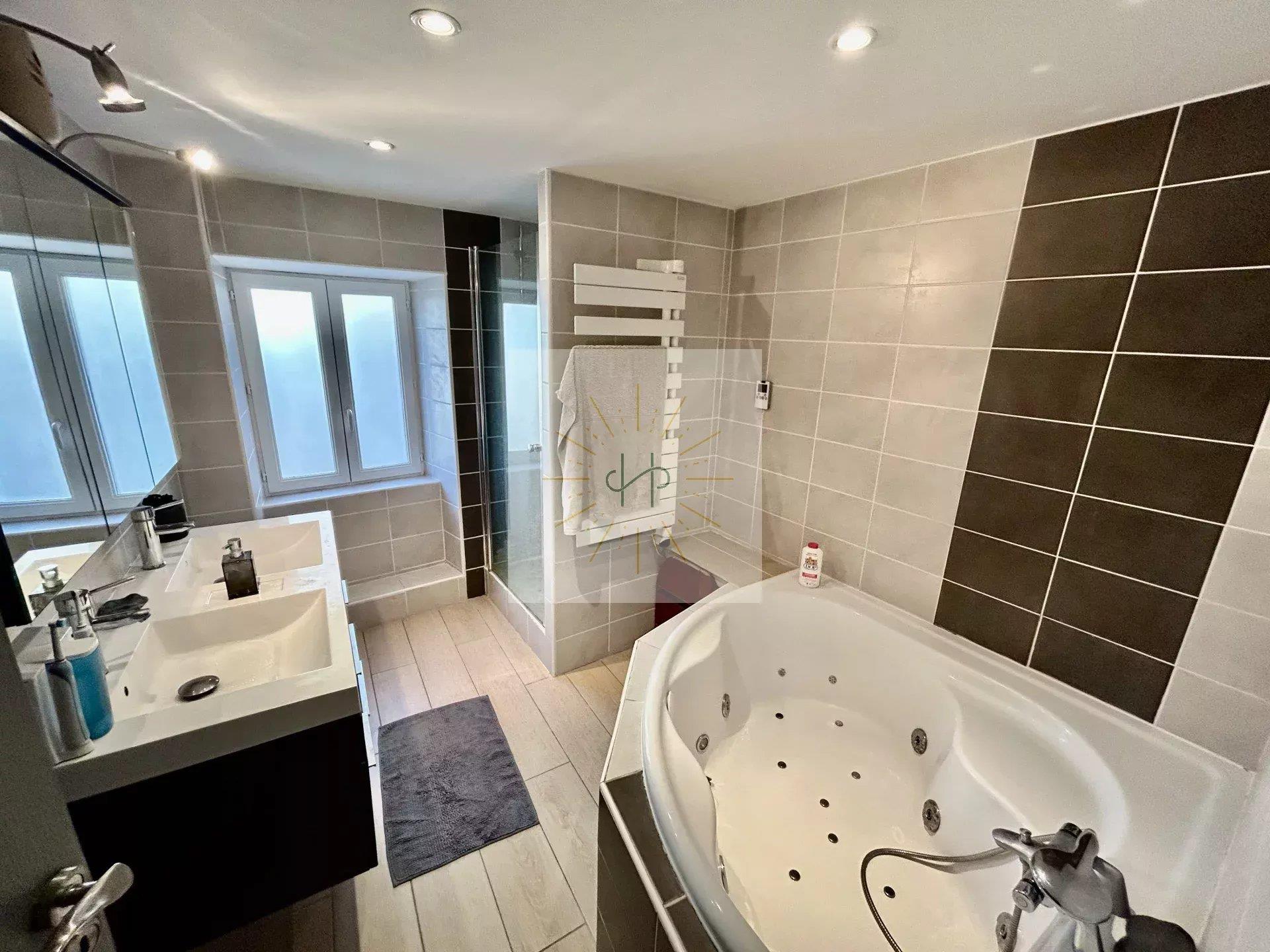 Maison à vendre, 88m², Rochemaure