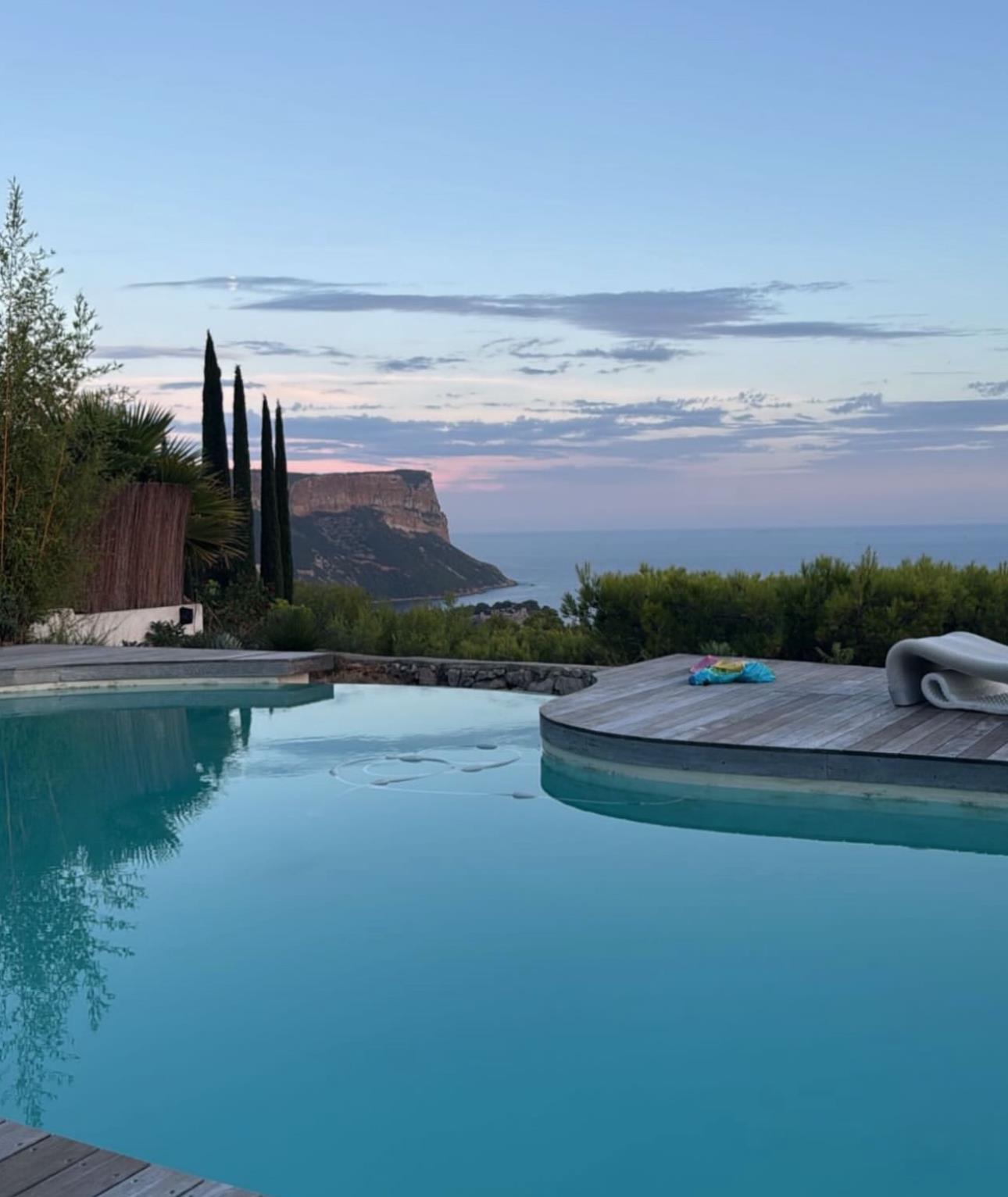 Casa contemporânea em Cassis com vista para o mar de 180°