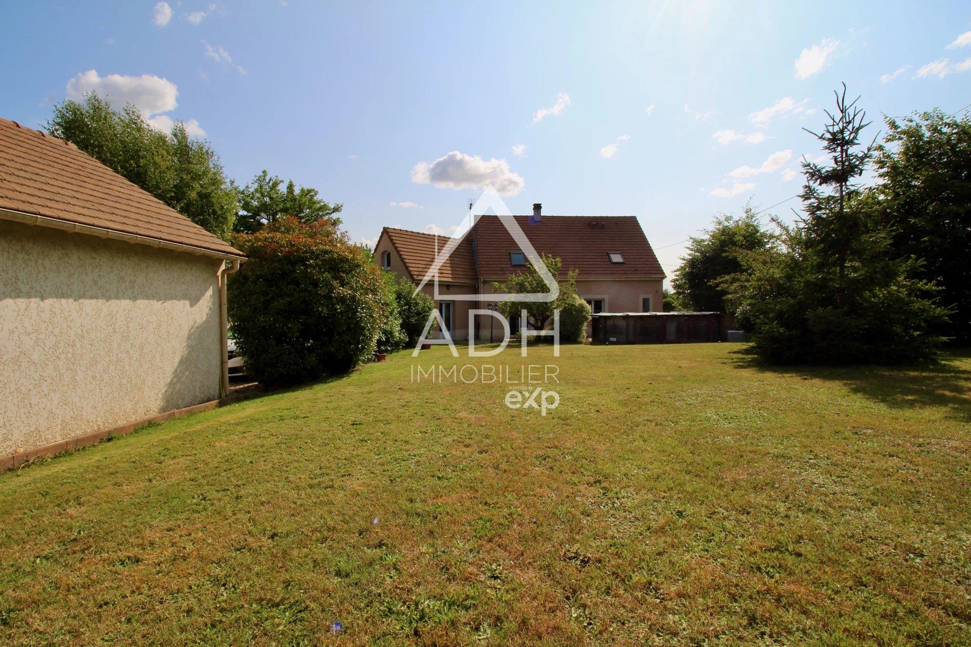 For Sale In Gambais House 5 bedrooms - 155m2