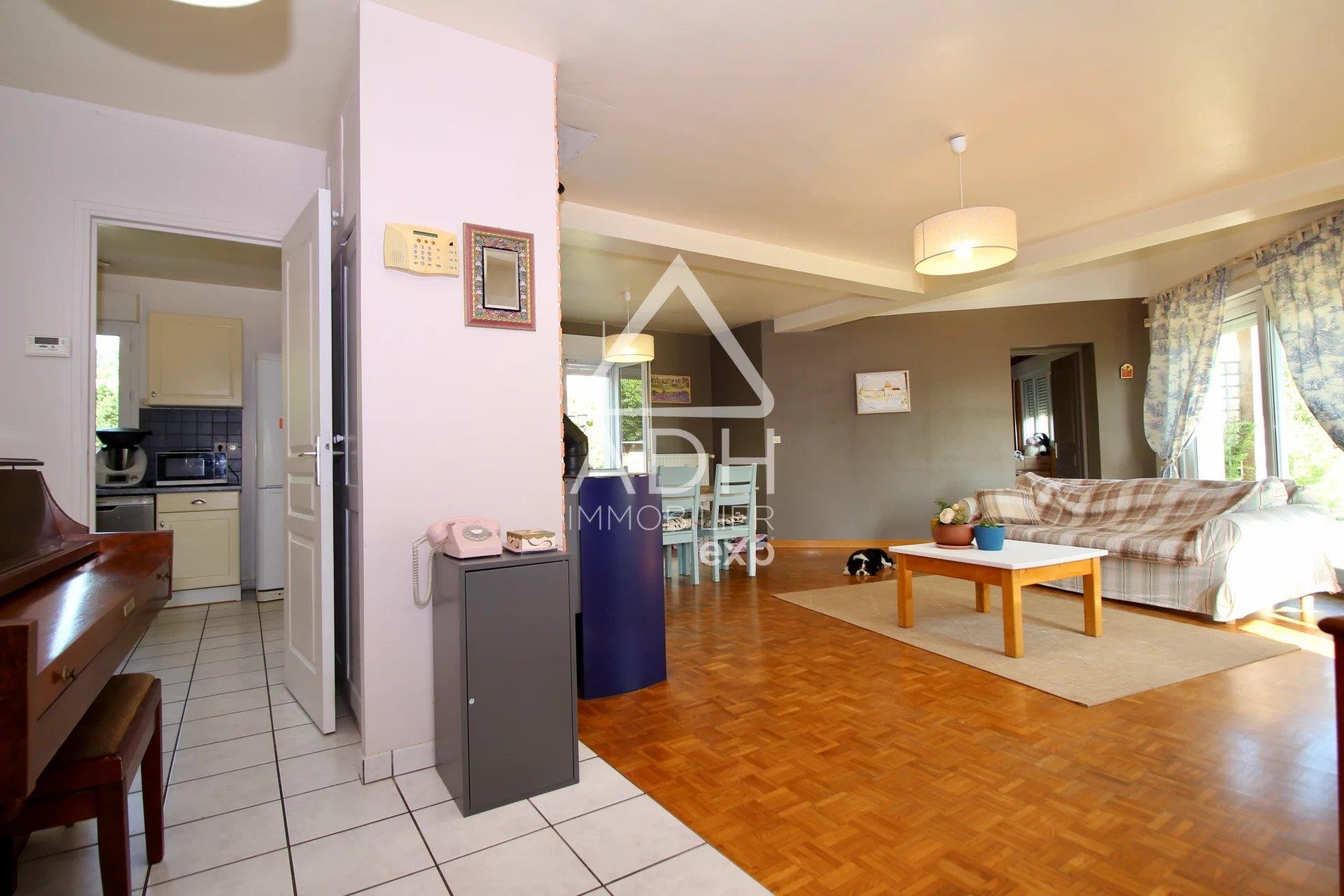 For Sale In Gambais House 5 bedrooms - 155m2