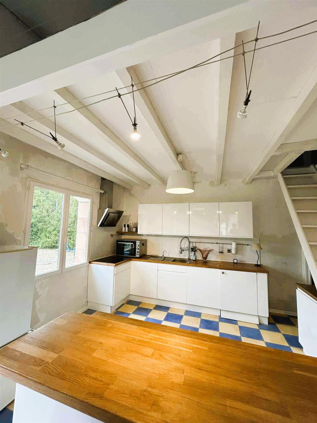 Sigean Single-Story House