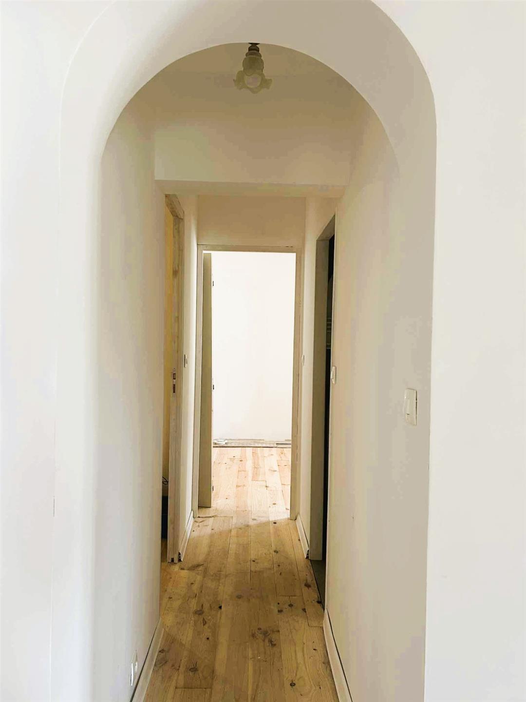Sigean Single-Story House