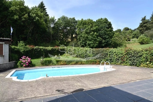 Landhaus mit Swimmingpool