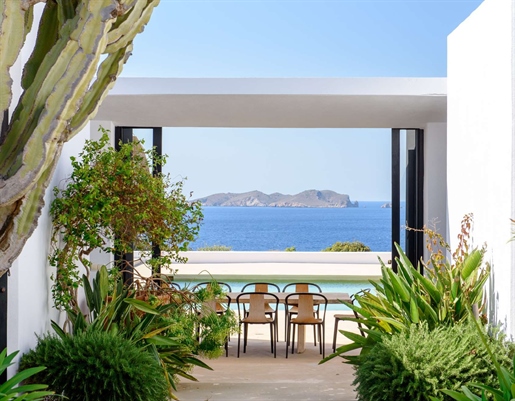 Spain - Ibiza - Sea view villa - 1st line of the sea