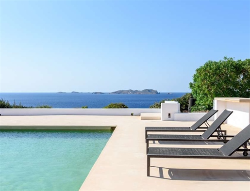 Spain - Ibiza - Sea view villa - 1st line of the sea