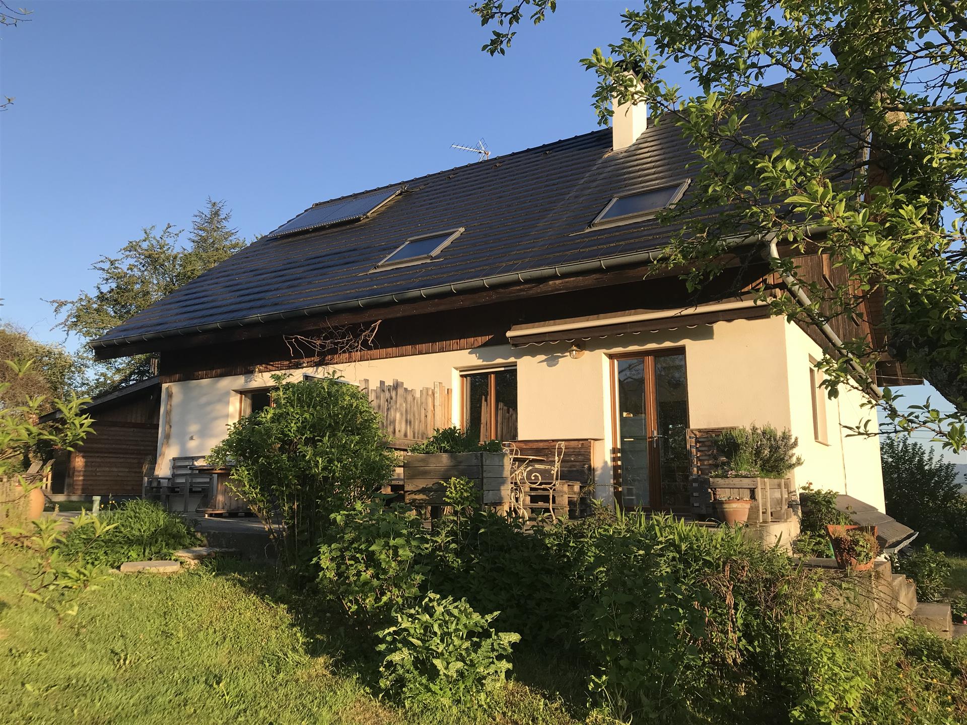 Kuća T7 + Gîte, tiha i pogled