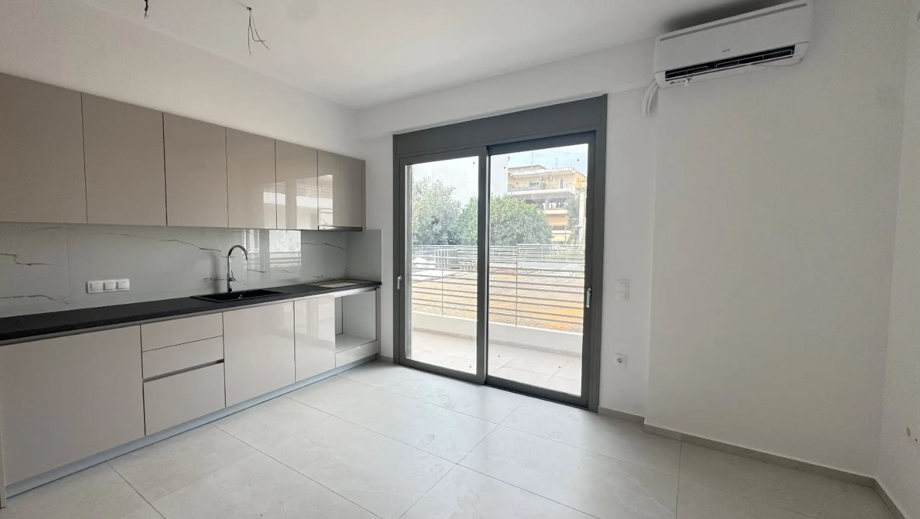 Apartament Nou de Vânzare pe Plajă în Kalamata – 50mp | 150.000 €