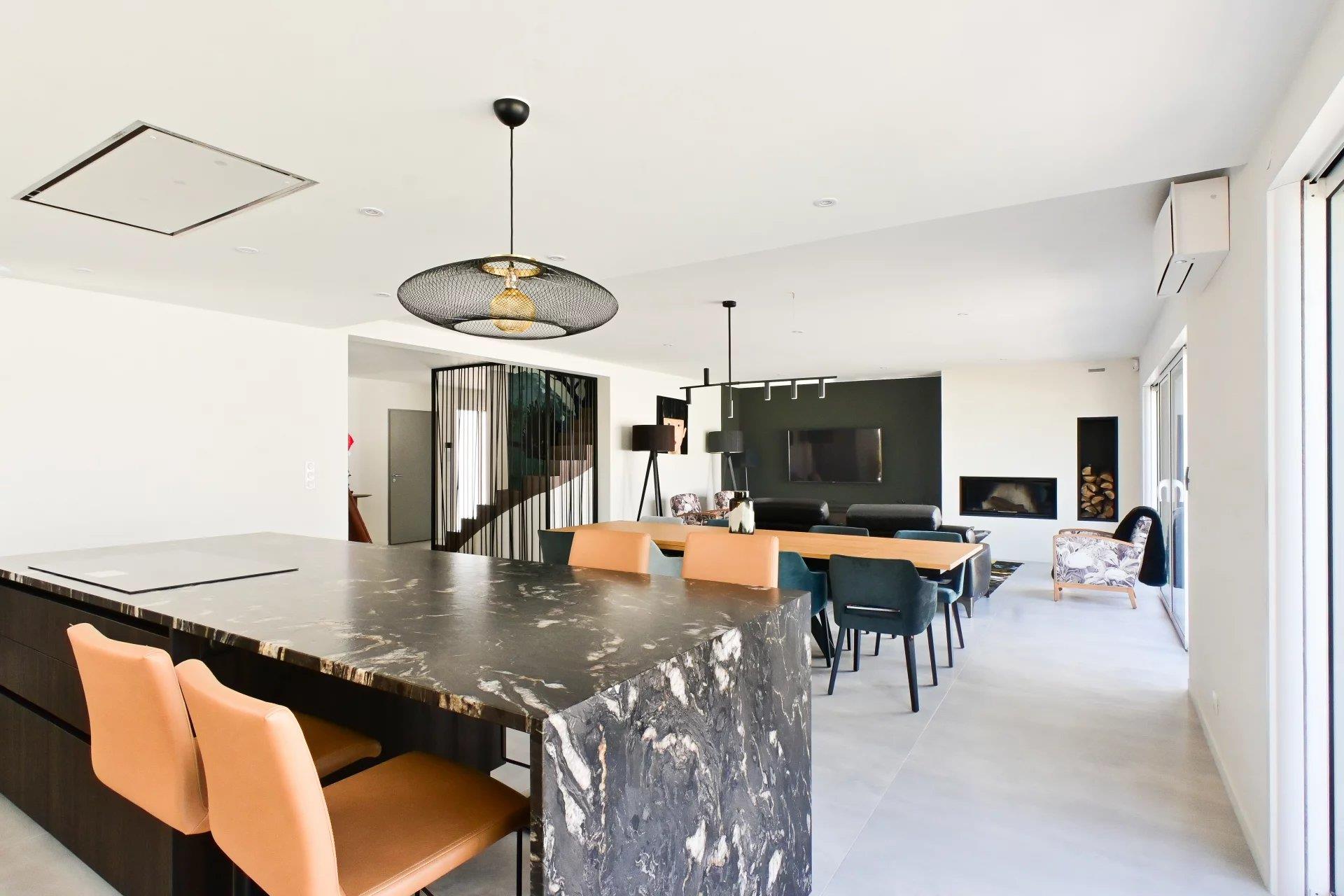 Modern house in Vaux-sur-Mer