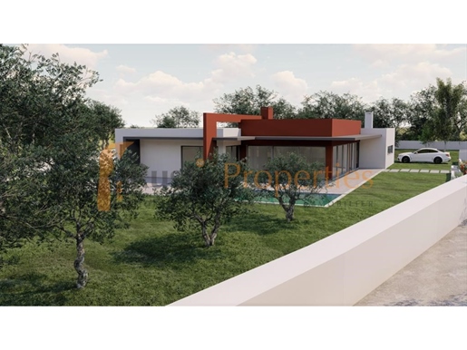 High spec 4 bedroom villa under construction in central Algarve. Rp1828v