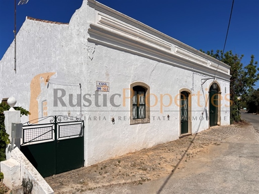 Casa tÍpica portuguesa com 2 quartos perto de São Bras de Alportel-RP1919V