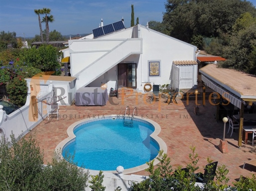 Single storey 3 bedroom villa with pool near São Bras de Alportel- Rp01956v