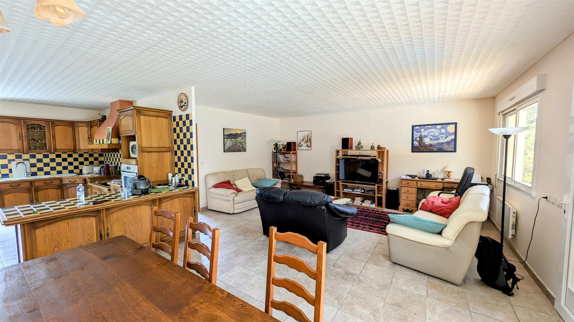 Superb villa with incredible view of the heights of Boulou