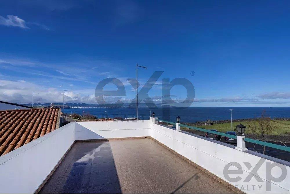 3-Bedroom Villa for Sale in Matriz da Ribeira Grande – Sea View