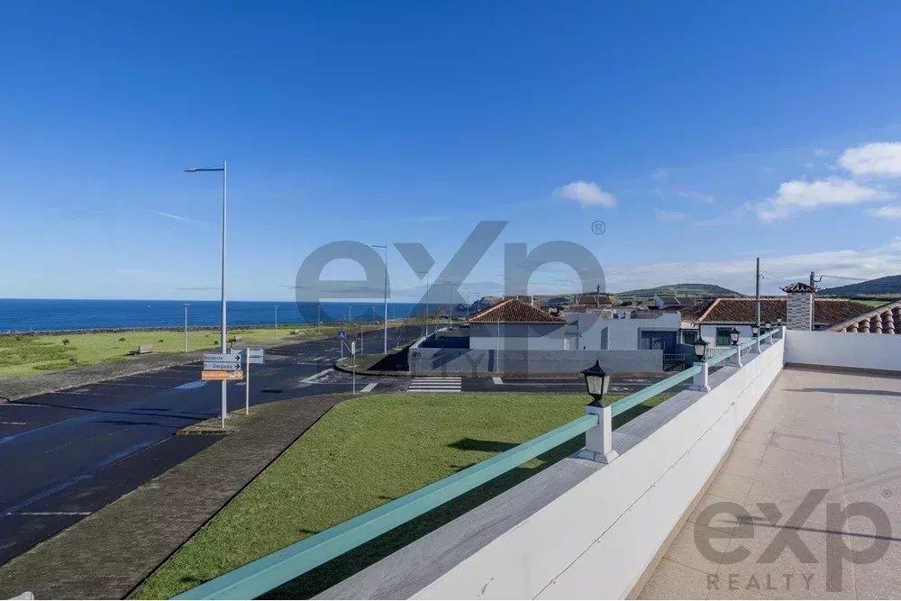 3-Bedroom Villa for Sale in Matriz da Ribeira Grande – Sea View