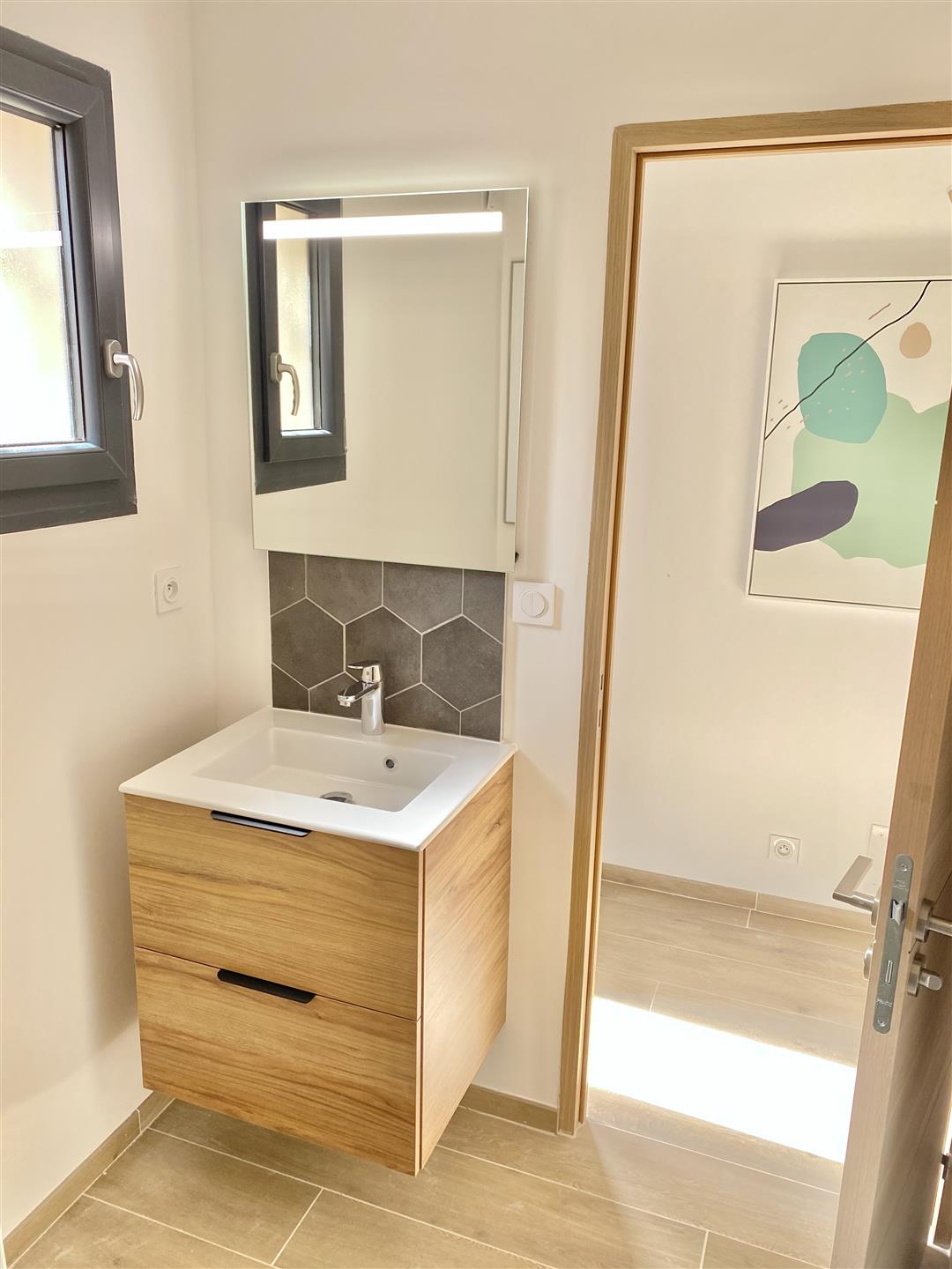  Magnificent apartment completely refurbished