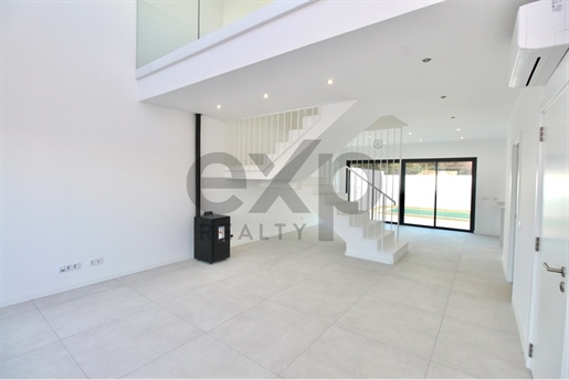 Advert picture