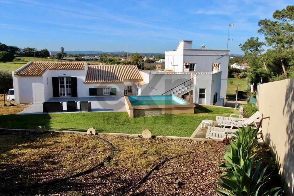 "Dream Villa: on the Ria Formosa"