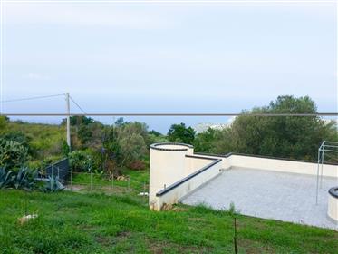 Kalabrien, Costa delgi Dei, Villa mit Blick auf das Meer