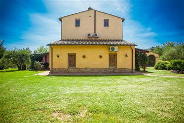 Casciana Terme, Tuscan farmhouse with park and swimming pool