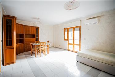 Iglesias, three rooms flat 5 minutes far from the city centre