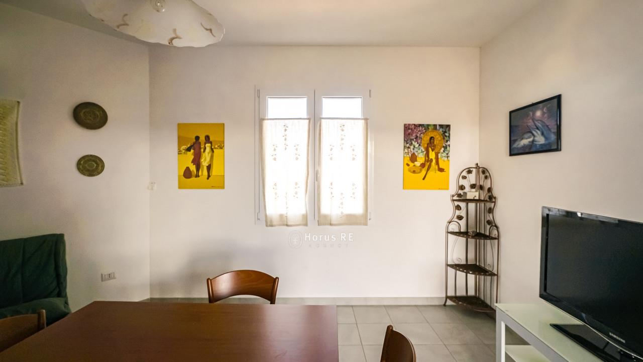 Valledoria, three-room apartment with a large terrace
