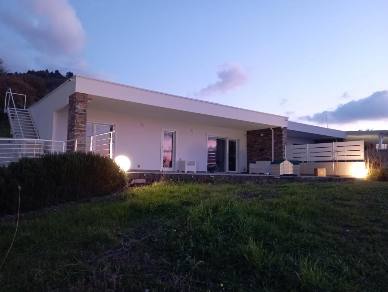 Agropoli, the sea, tranquility and privacy in the modern terraced villa
