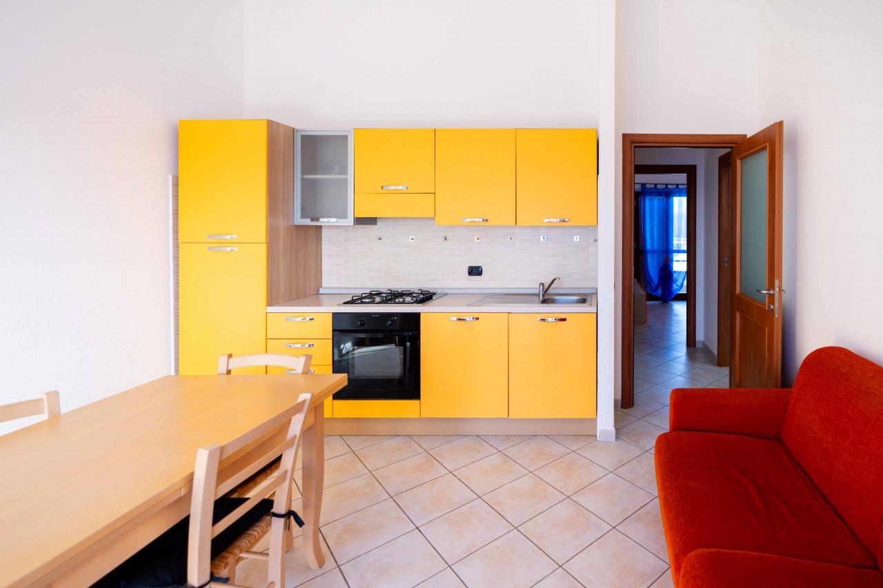 Valledoria, three-room apartment with terrace