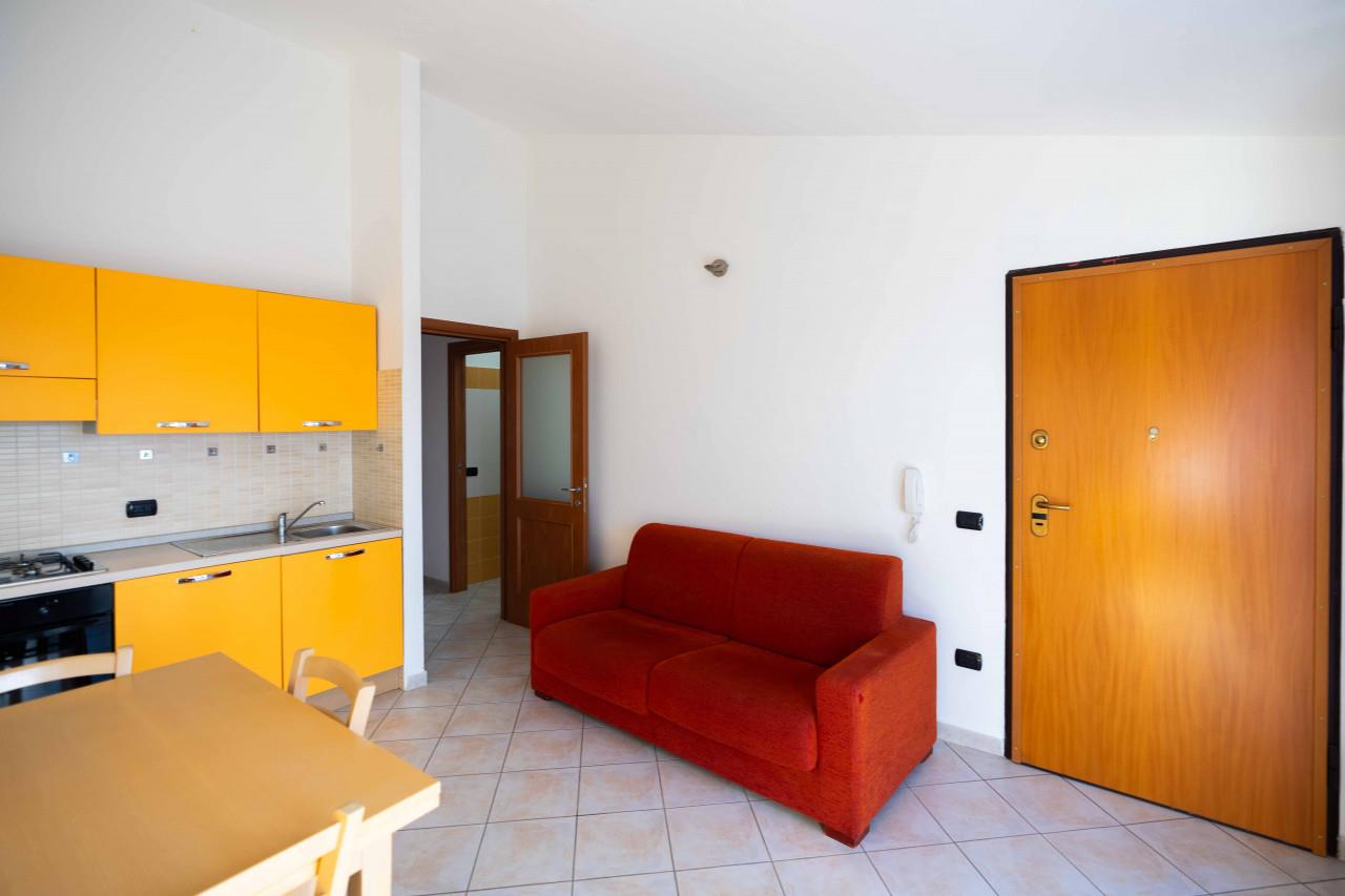 Valledoria, three-room apartment with terrace