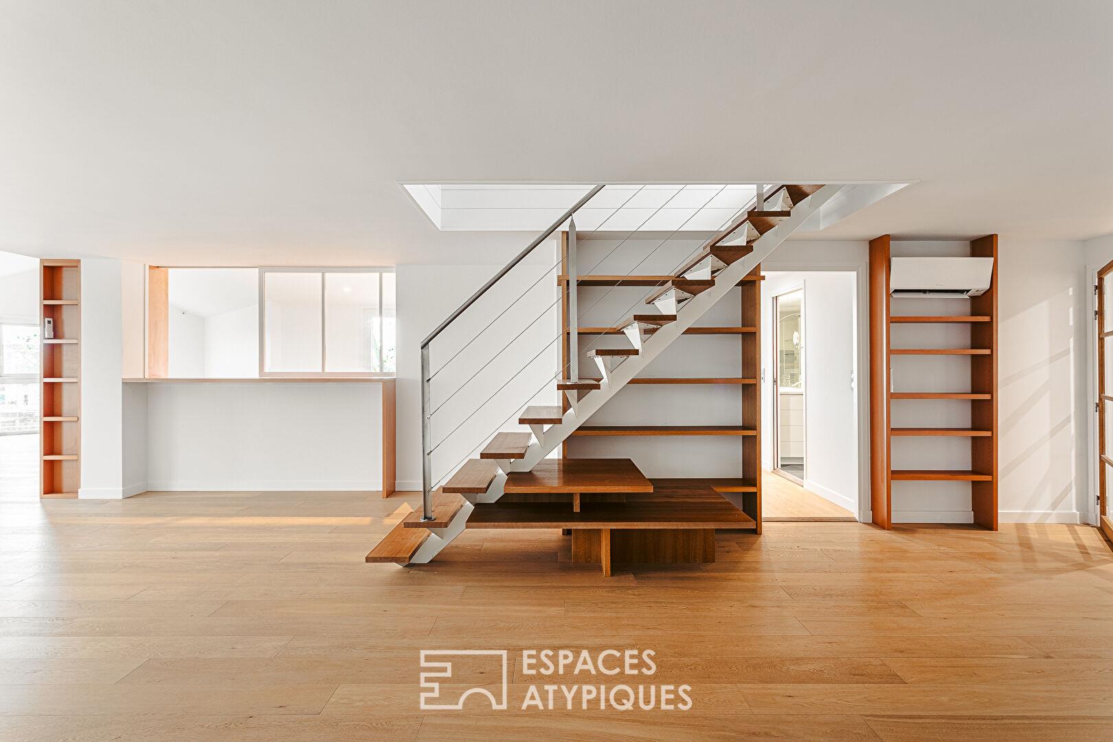 Exclusive apartment with rooftop, moored between the two ports