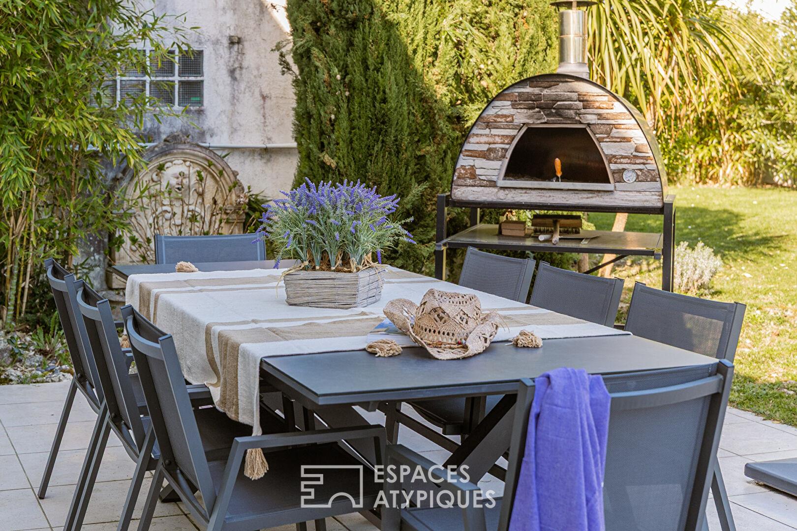 Authentic and warm Charentaise with Provençal charm