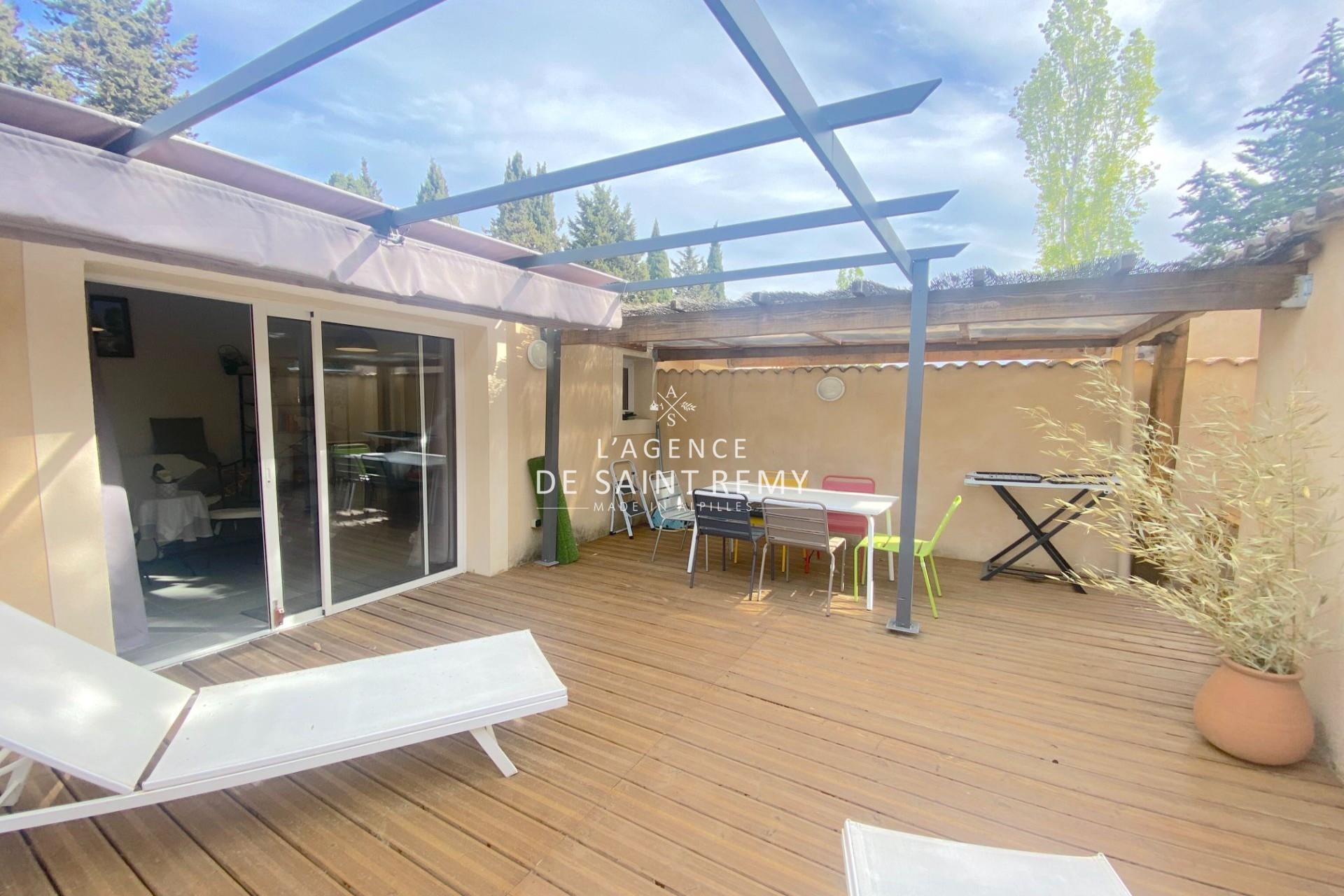 Bastidon in Provence: Ideal for Rental Investment or Pied-à-Te