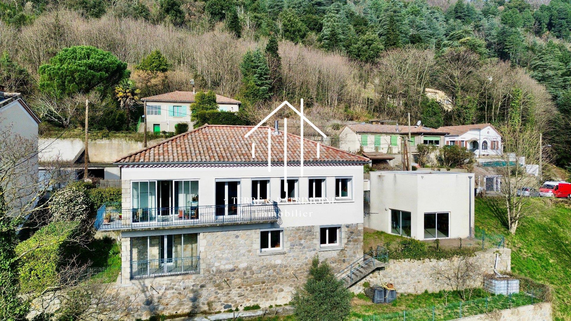 Köp: Hus (07600)