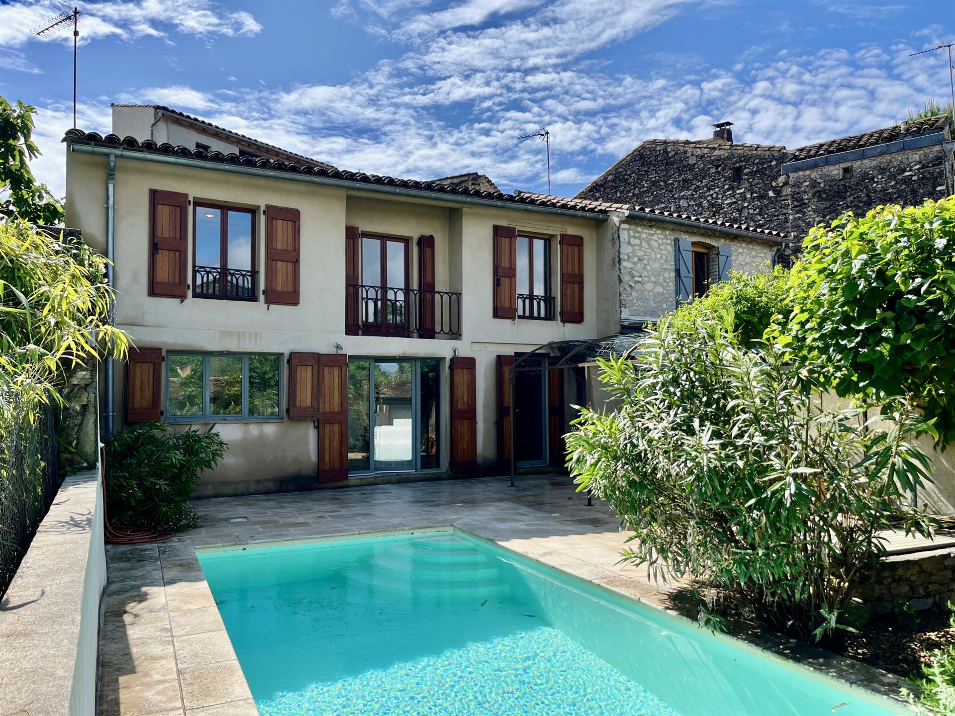 6-Room House For Sale Quissac