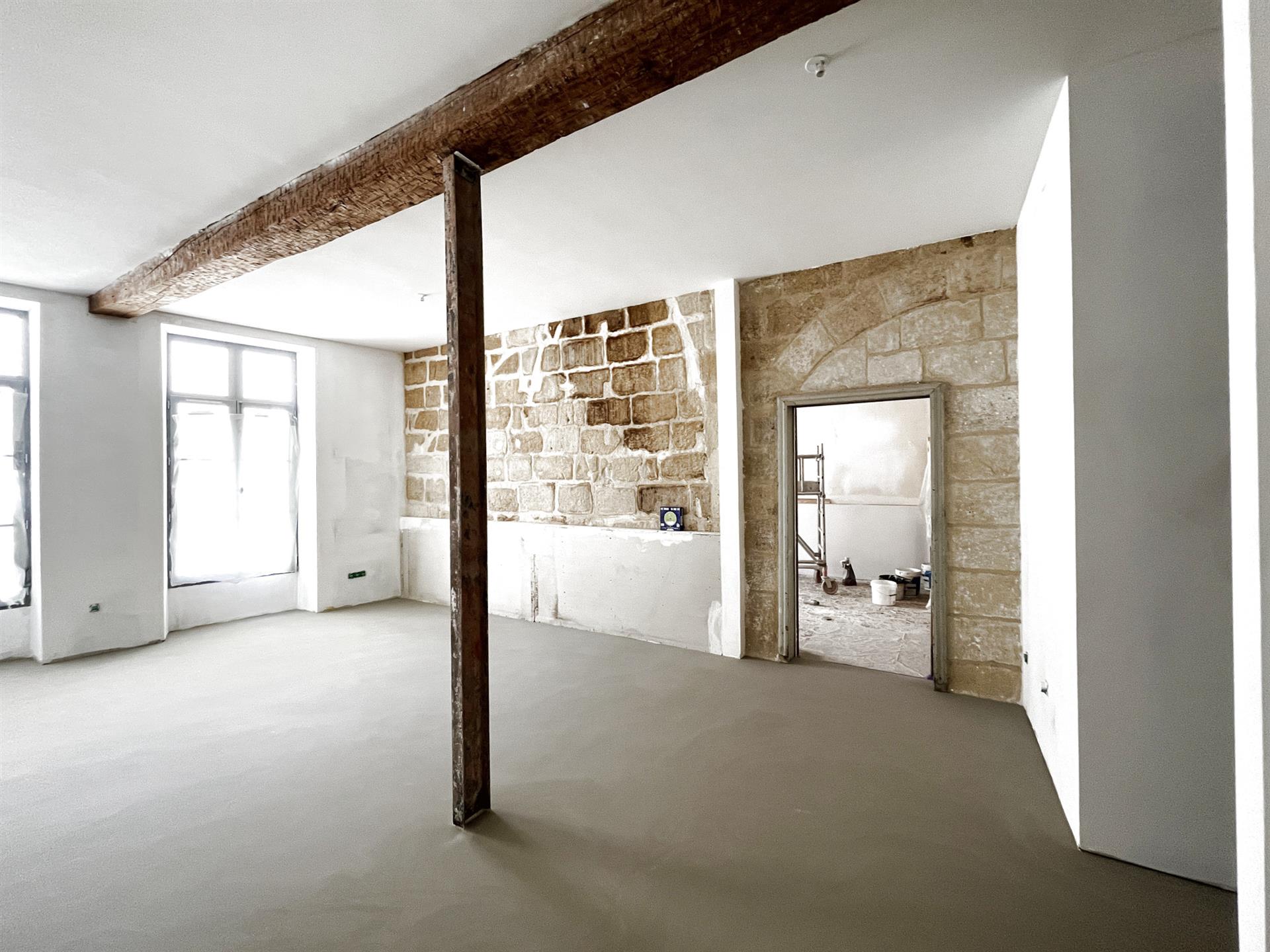 Sale 4-Room Duplex Apartment Sommieres