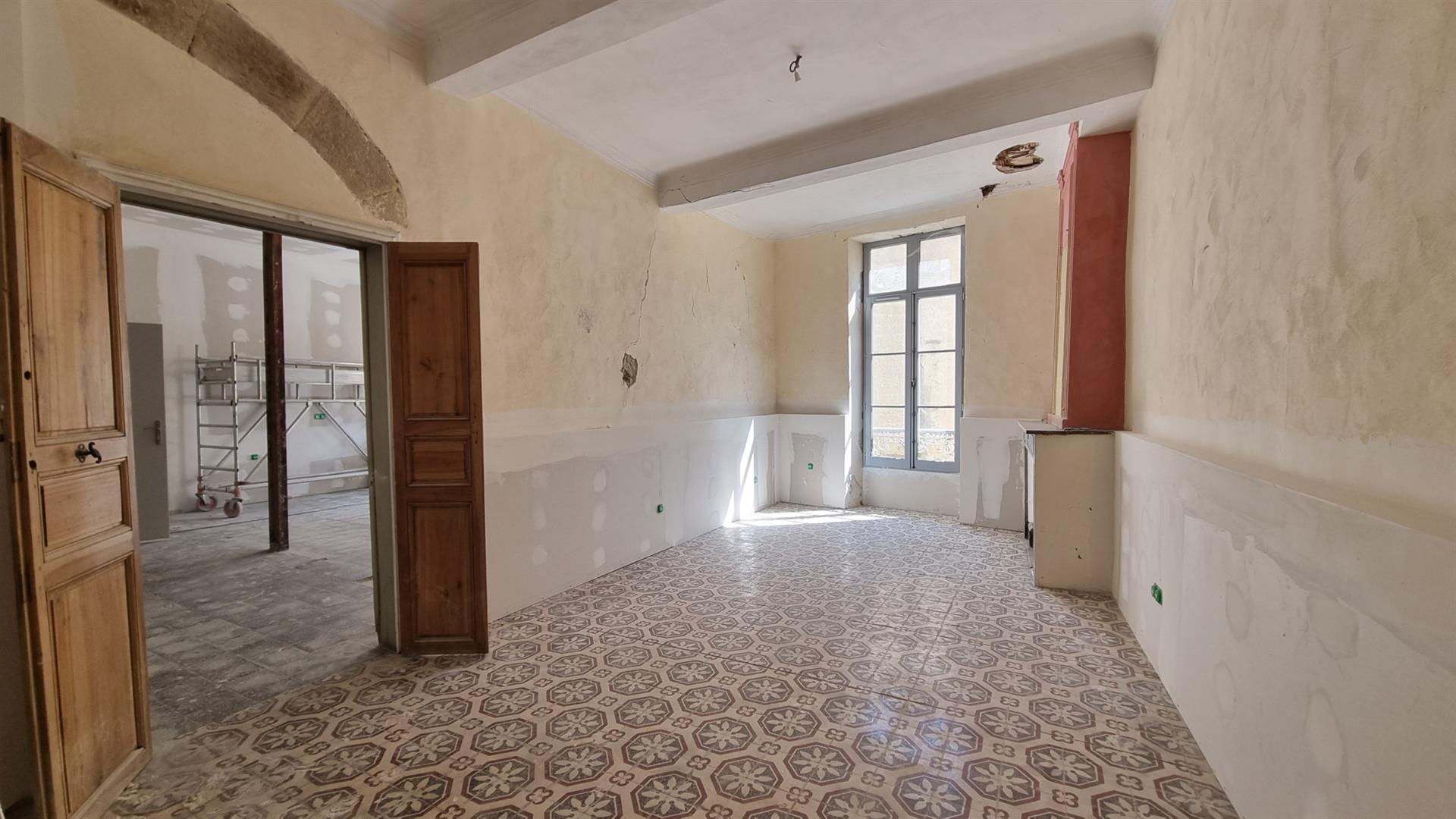 Sale 4-Room Duplex Apartment Sommieres