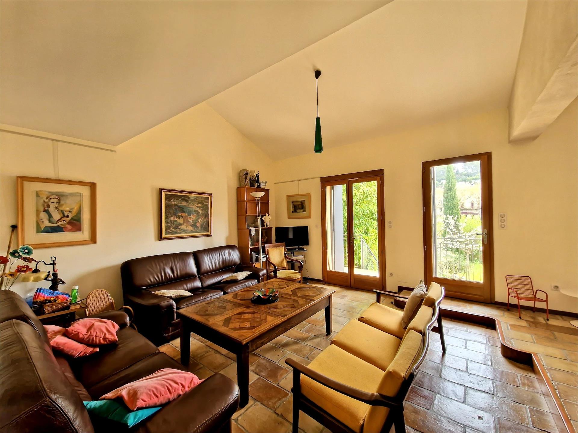 7 Room House For Sale Sommieres