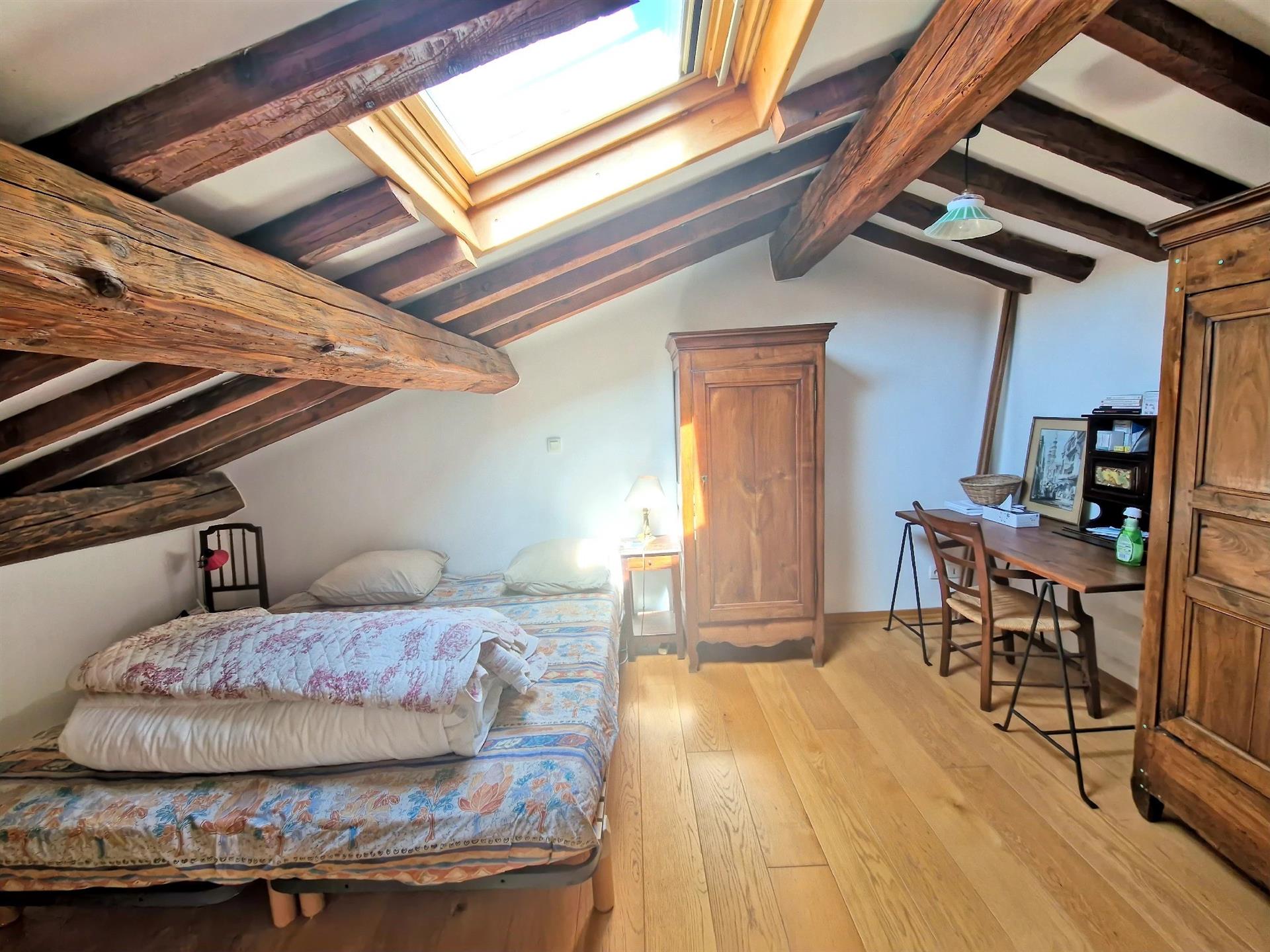 7 Room House For Sale Sommieres