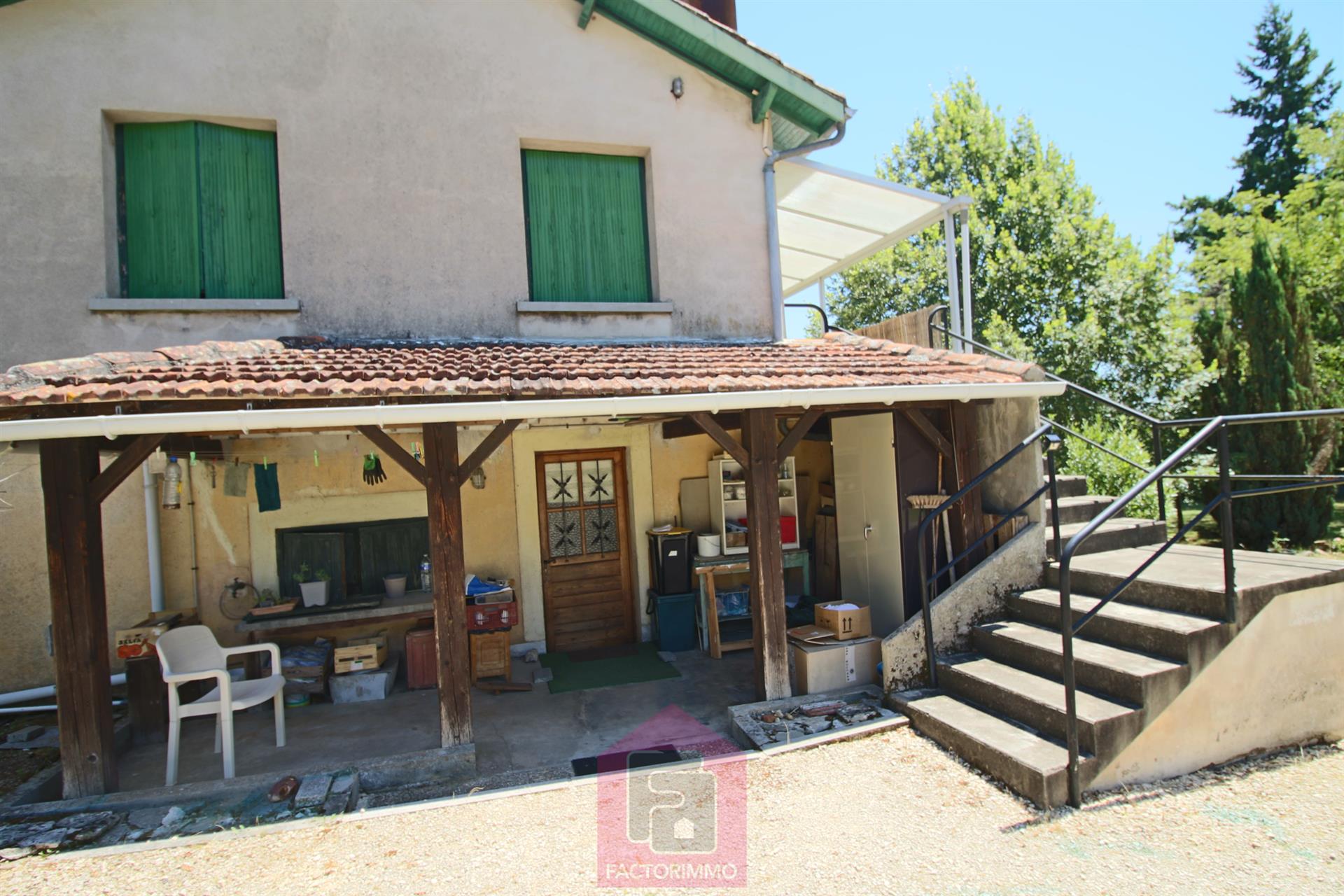 Compra: Vivenda (46700)