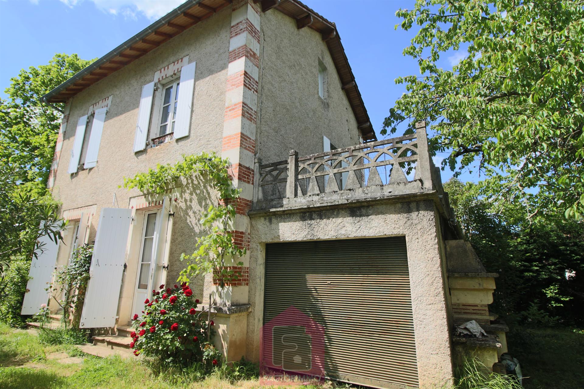 Compra: Vivenda (46700)