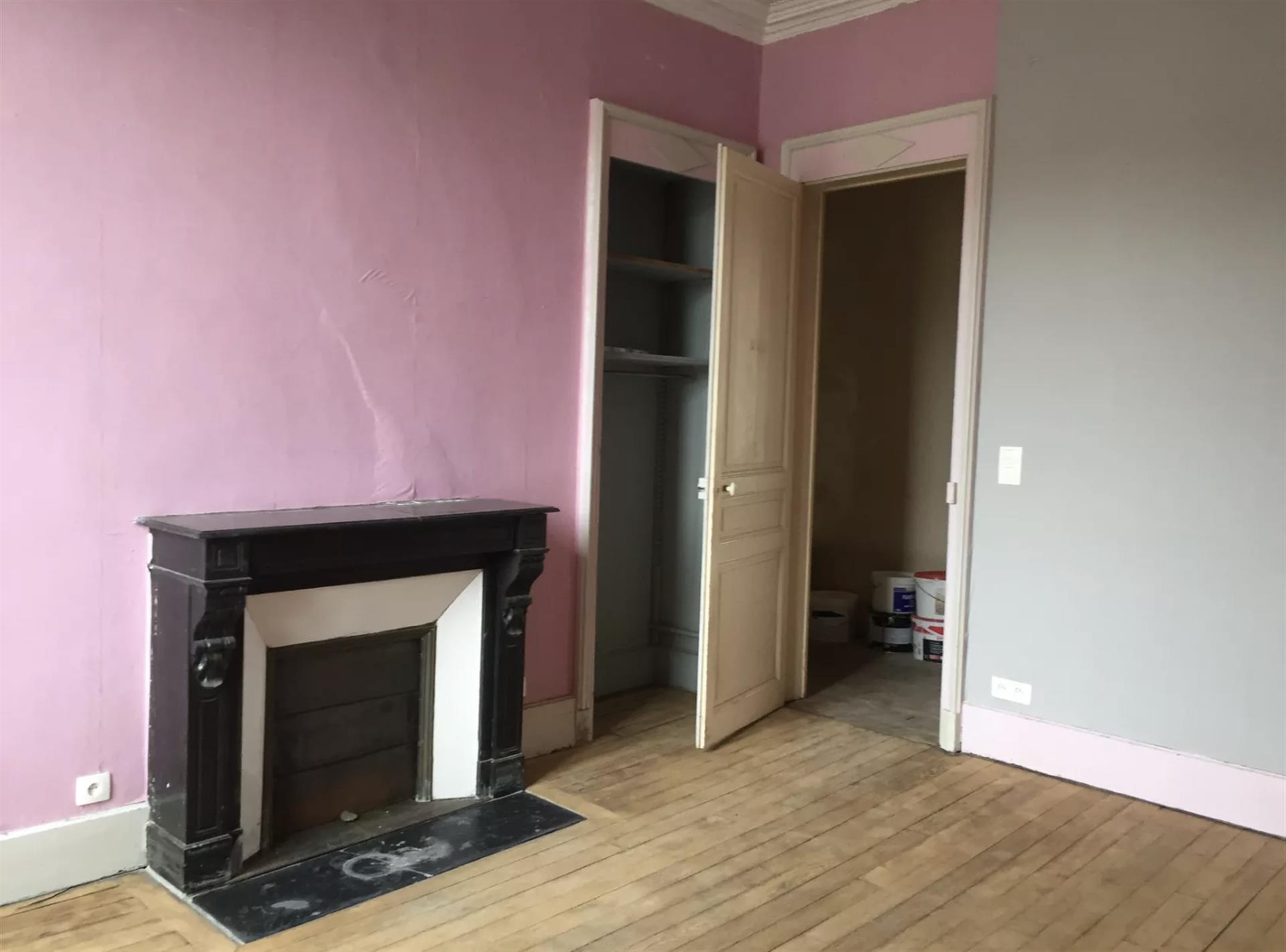 Charmante villa dans petite ville thermale