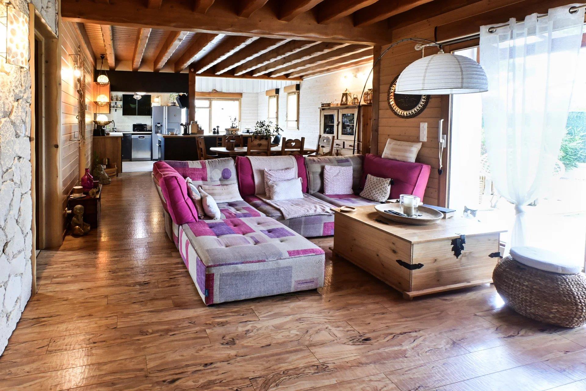 Exclusive - Architect-Designed Villa - 5Min Beach