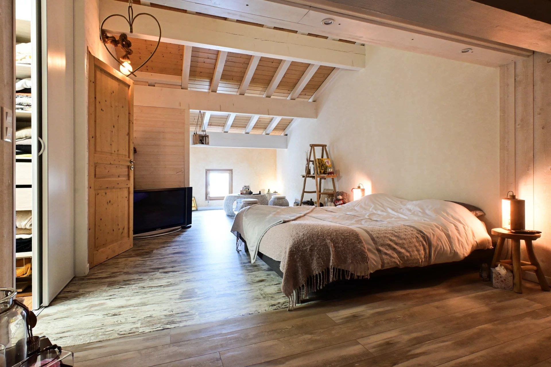 Exclusive - Architect-Designed Villa - 5Min Beach