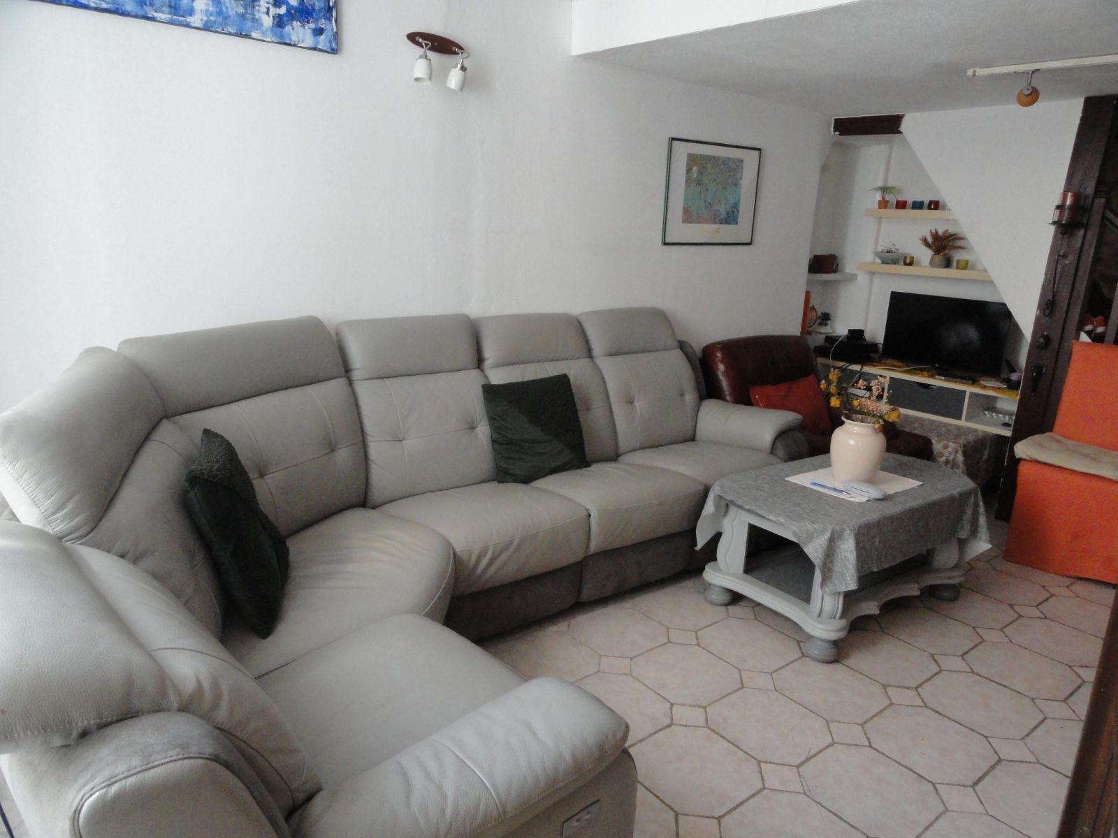 Purchase: Apartment (30000)
